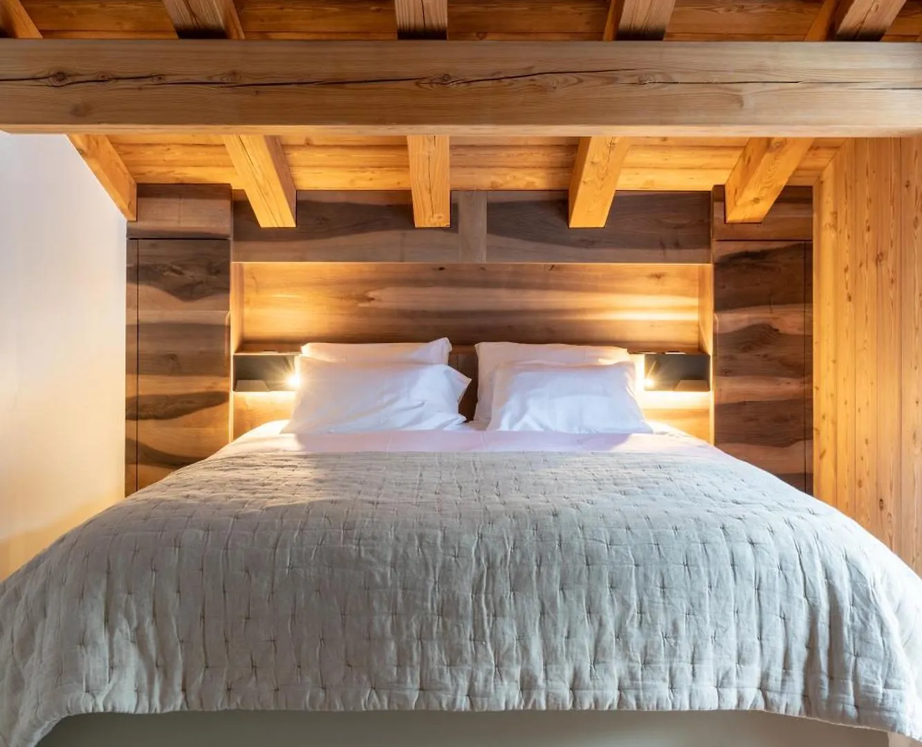 Chalet De 8 Chambres Megeve - 16 Personnes