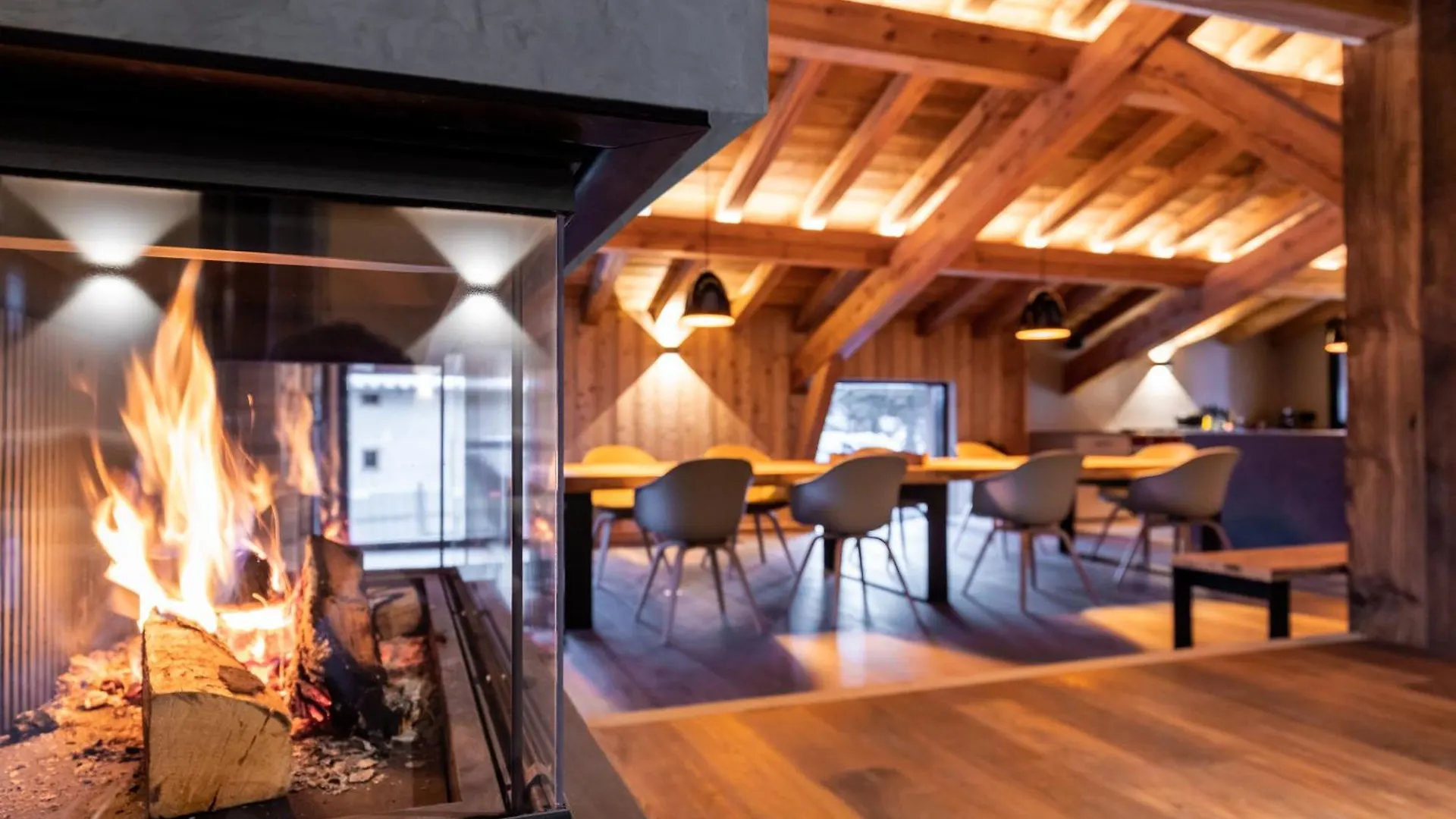 Chalet De 8 Chambres Megeve - 16 Personnes